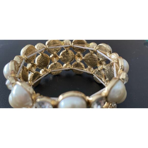 Pearl And Rhinestone Stretch Bracelet Statement Piece - Picture 2 of 6